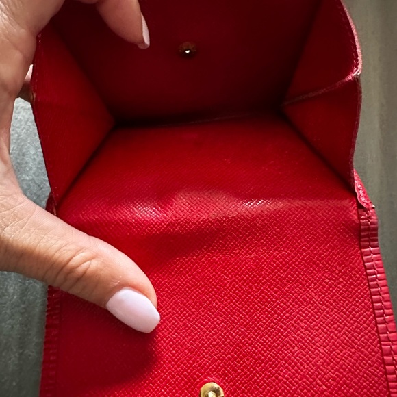 Louis Vuitton Red Epi Trifold Wallet. - Picture 6 of 6